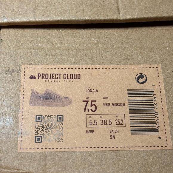 Project Cloud Women's White Sneakers - Picture 4 of 5